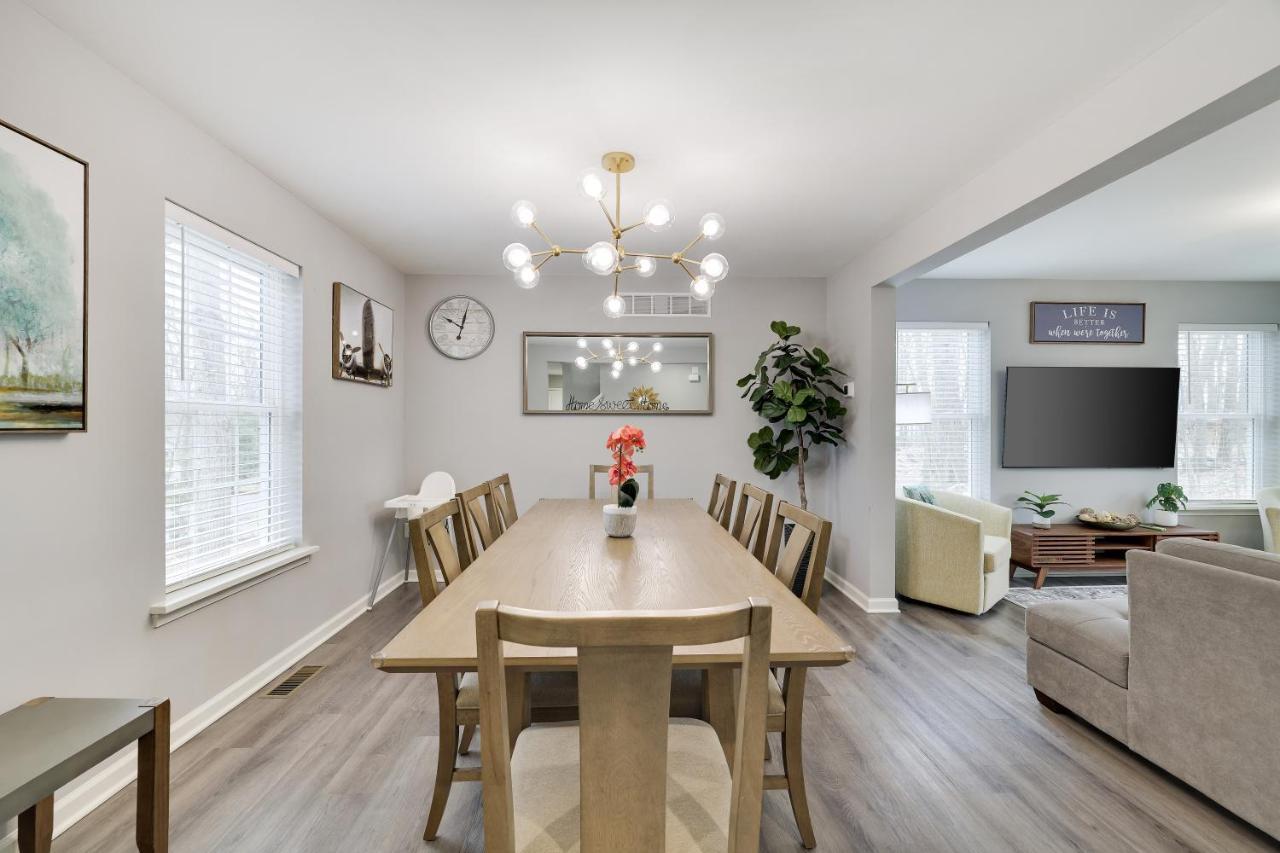 Villa Modern 5br, Kid-friendly In Poconos With Pool Table