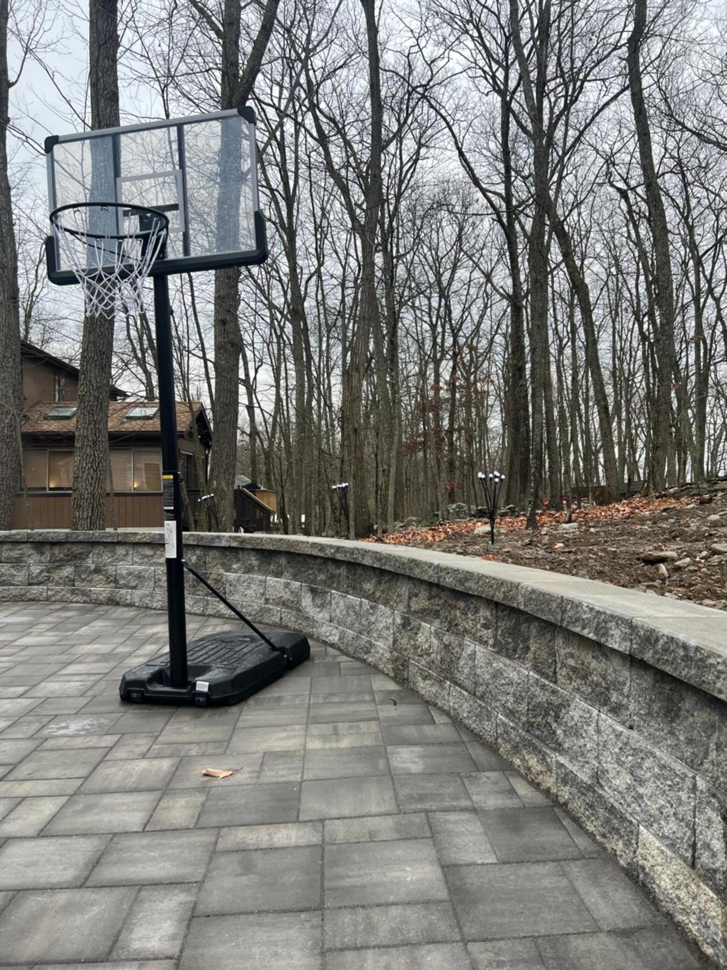 Modern 5br, Kid-friendly In Poconos With Pool Table