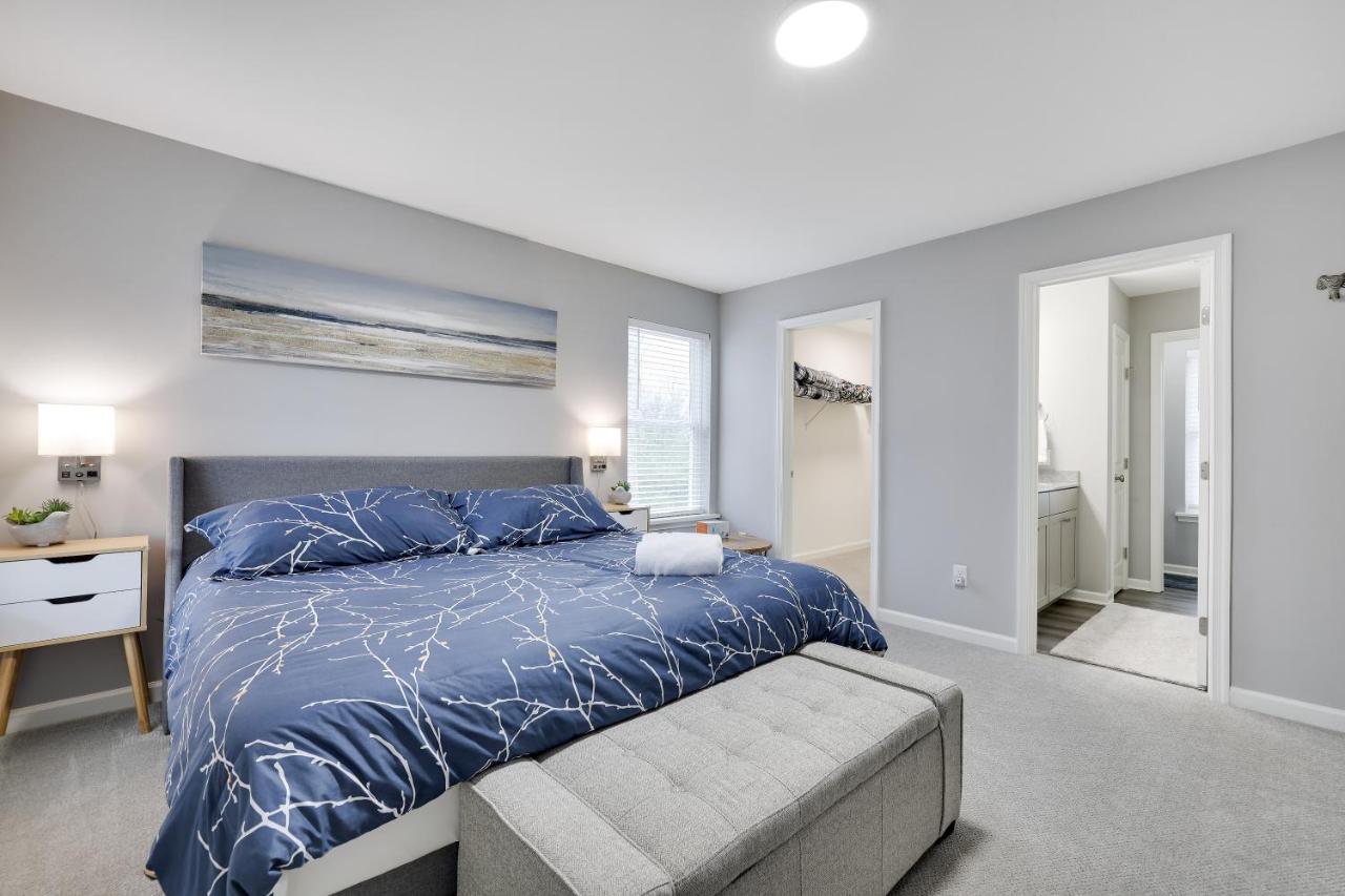 Villa Modern 5br, Kid-friendly In Poconos With Pool Table East Stroudsburg