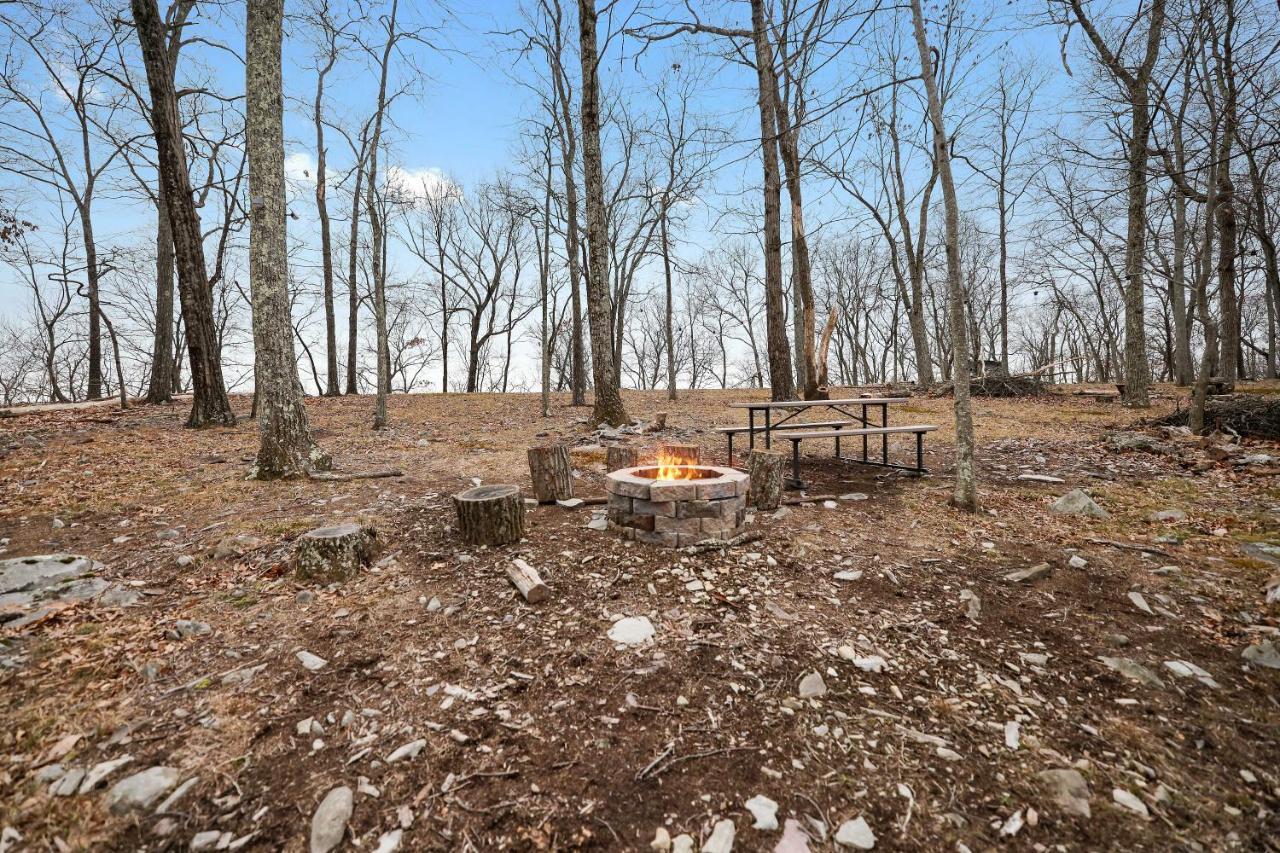 Modern 5br, Kid-friendly In Poconos With Pool Table East Stroudsburg